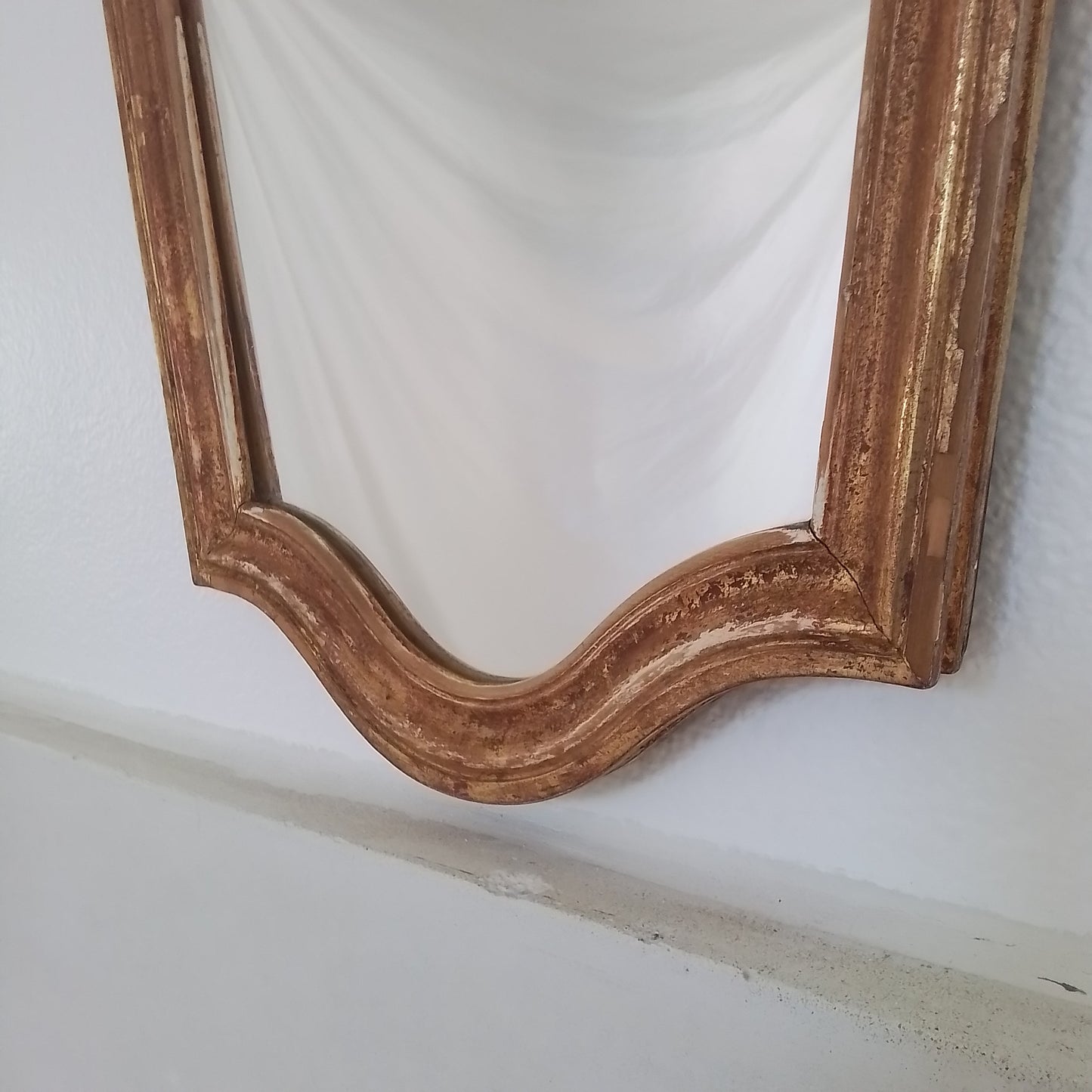 French Louis XV Style Giltwood Mirror