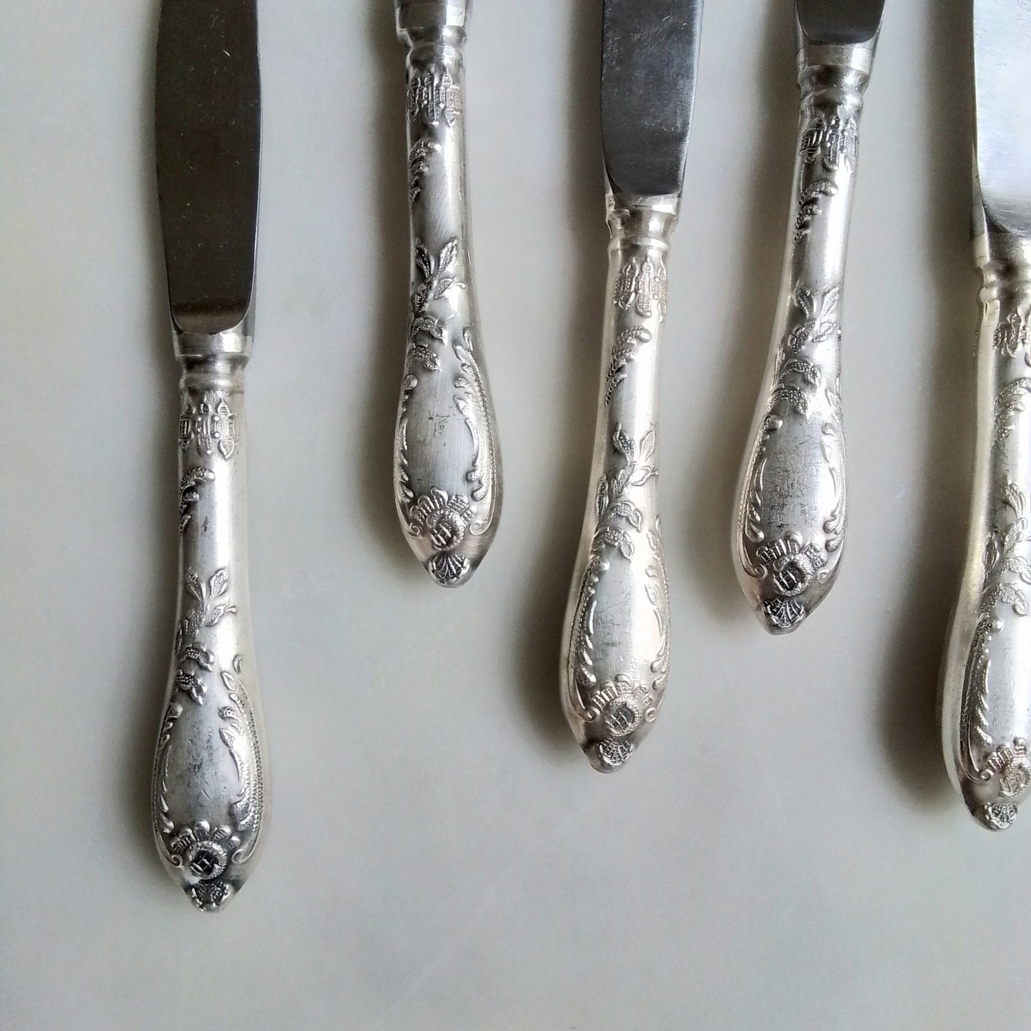 Set of 12 Vintage French Silver-Plated Dinner Knives
